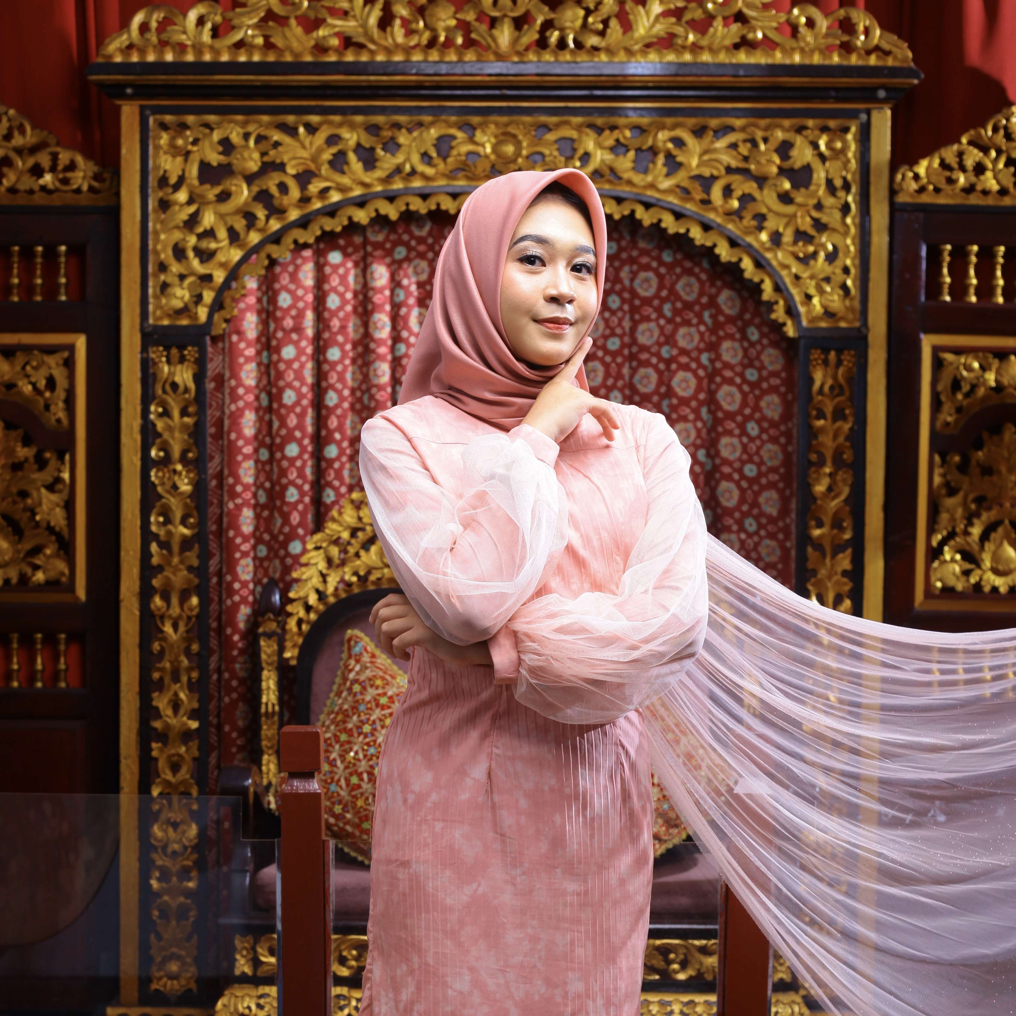 CHERRY KHALISAH